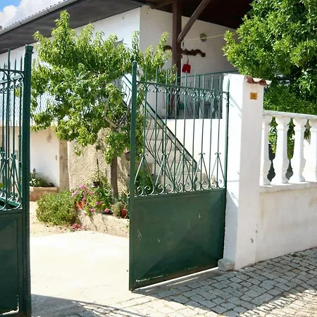 Semesterbostad Cosy House In With Large Terrace And Shared Garden *