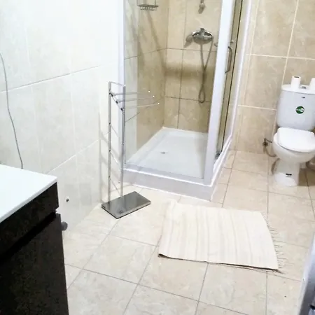 Spacious House In - Shared Garden - 120 M² * Bragance