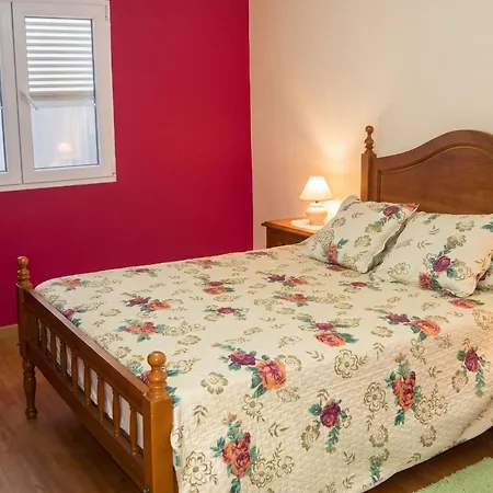 بيت للعطل Spacious House In - Shared Garden - 120 M² *